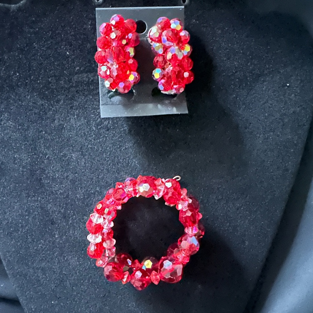 Vibrant Red Cluster Earrings Jewelry